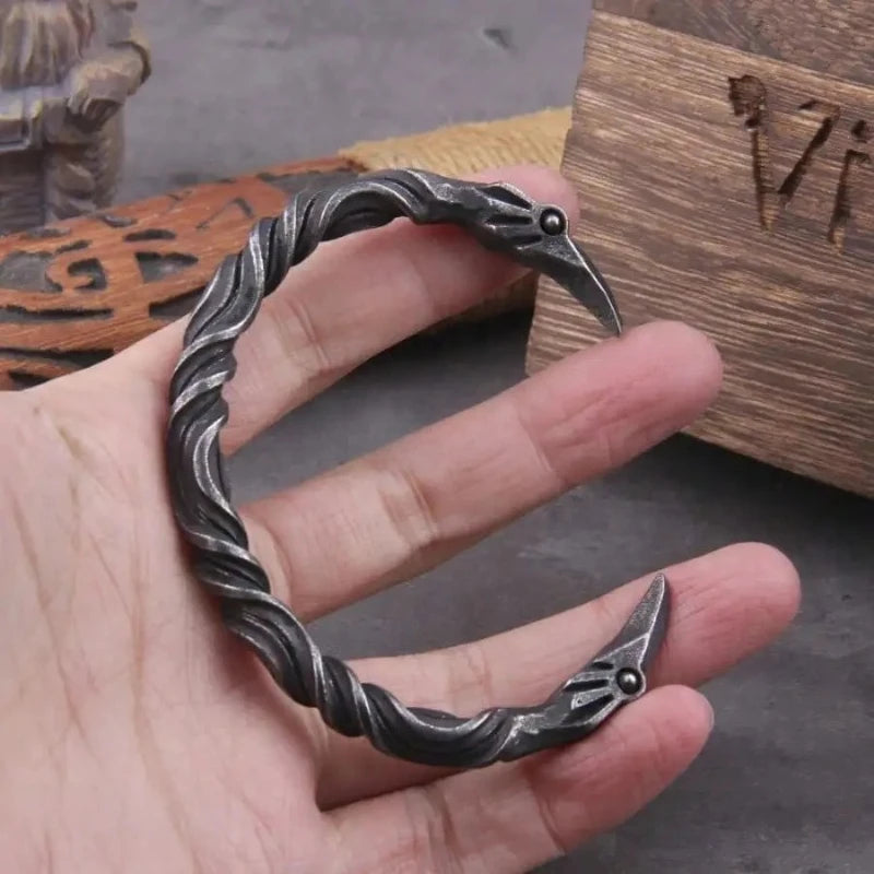 Men's Retro Heavy Industry Design Black Patterned Open Bracelet Personalized and Creative Holiday Party Accessories Jewelry