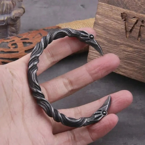 Men's Retro Heavy Industry Design Black Patterned Open Bracelet Personalized and Creative Holiday Party Accessories Jewelry